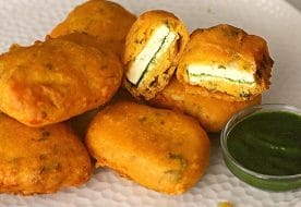 Paneer pakoda