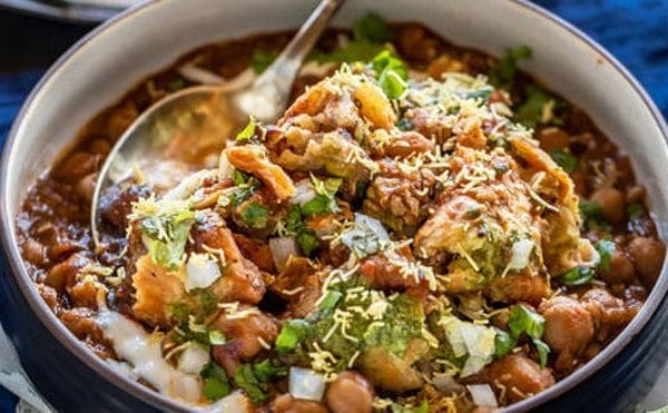 Samosa chaat